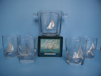 SAILING GLASSES